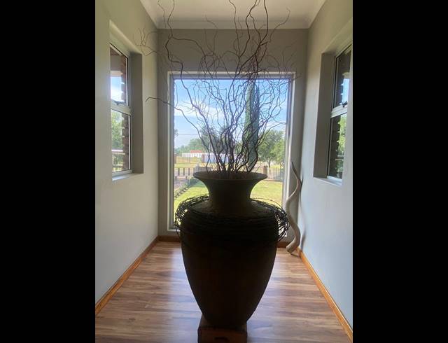 4 BEDROOM HOUSE FOR SALE IN THREE RIVERS